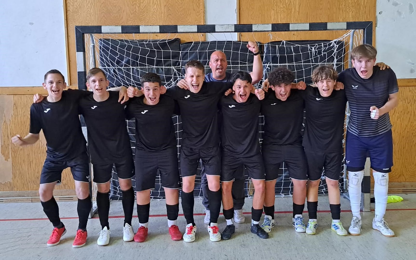 Utánpótlás hír illusztrációja: Ezüstérmes az U17 a Veszprém vármegyei négyes döntőben